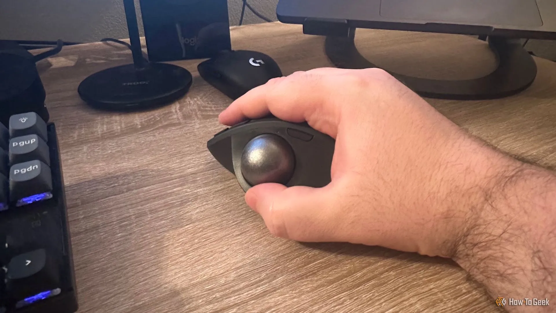 Bàn tay cầm chuột bi lăn Logitech MX Ergo S