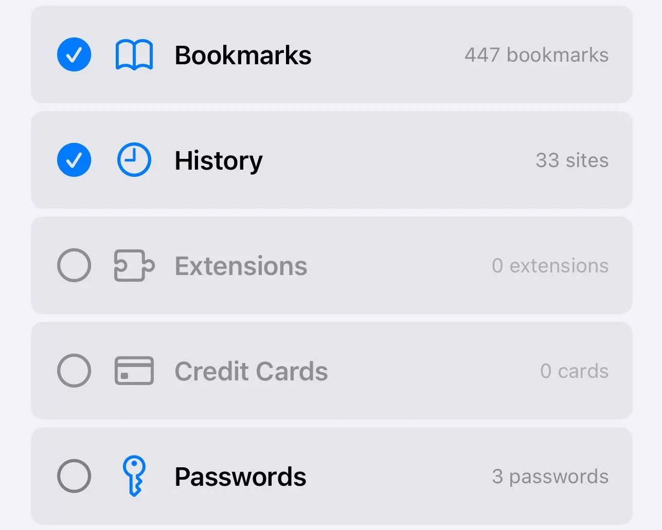 Bỏ chọn các loại dữ liệu không muốn xuất từ Safari trên iPhone trong cài đặt xuất dữ liệu.