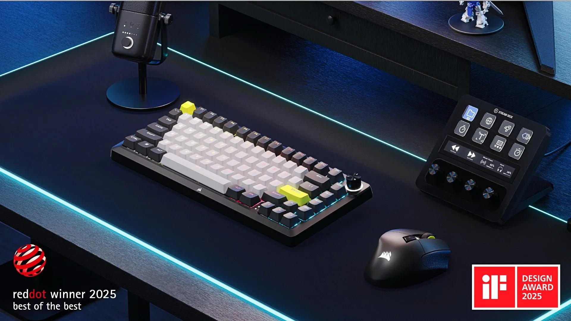 Bộ kit bàn phím barebones Corsair MAKR 75 đã lắp ráp trên bàn làm việc.