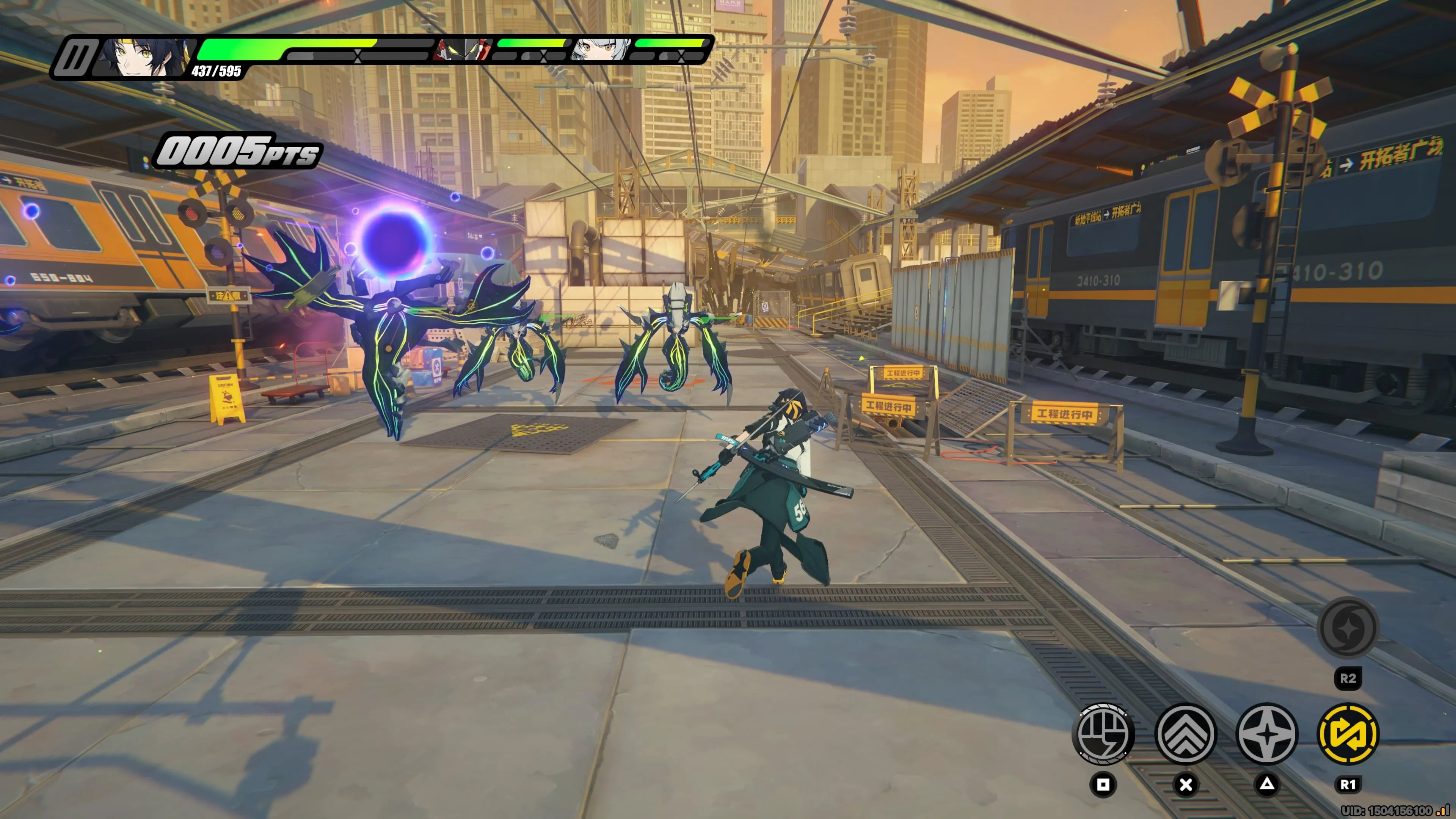 Cảnh quay gameplay của tựa game mobile Zenless Zone Zero, thể hiện sự tiện lợi của việc chơi game trên điện thoại khi bận rộn.