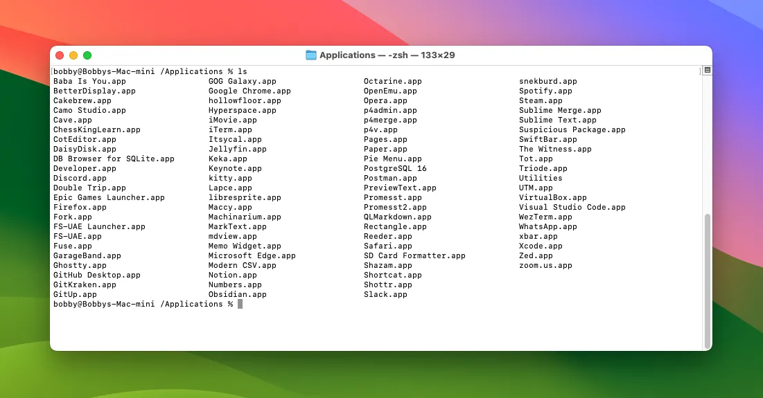 Cửa sổ Terminal trên macOS liệt kê danh sách các ứng dụng trong thư mục /Applications