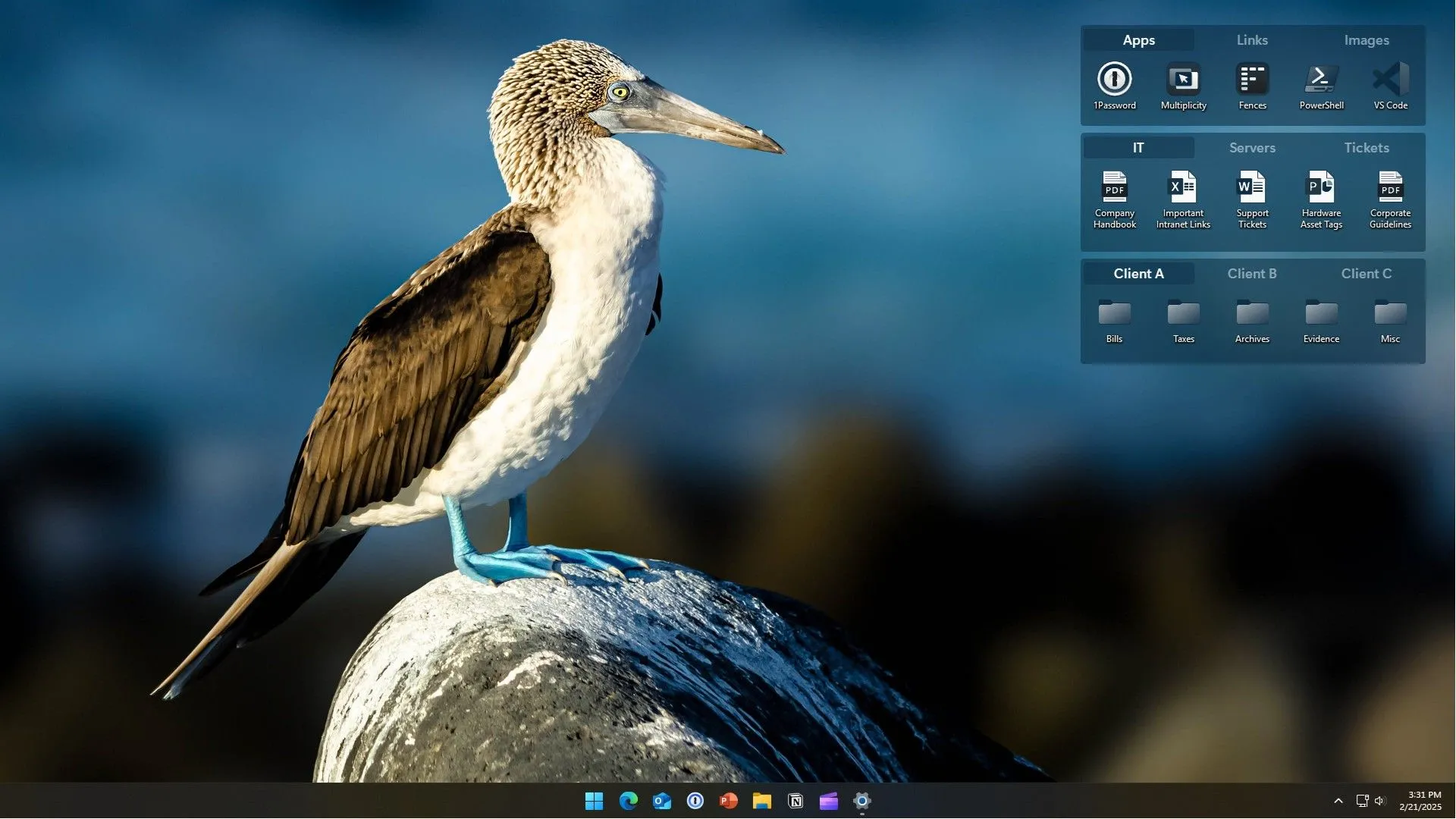 Giao diện desktop Windows hiển thị các nhóm phím tắt được tạo bởi phần mềm Fences 6