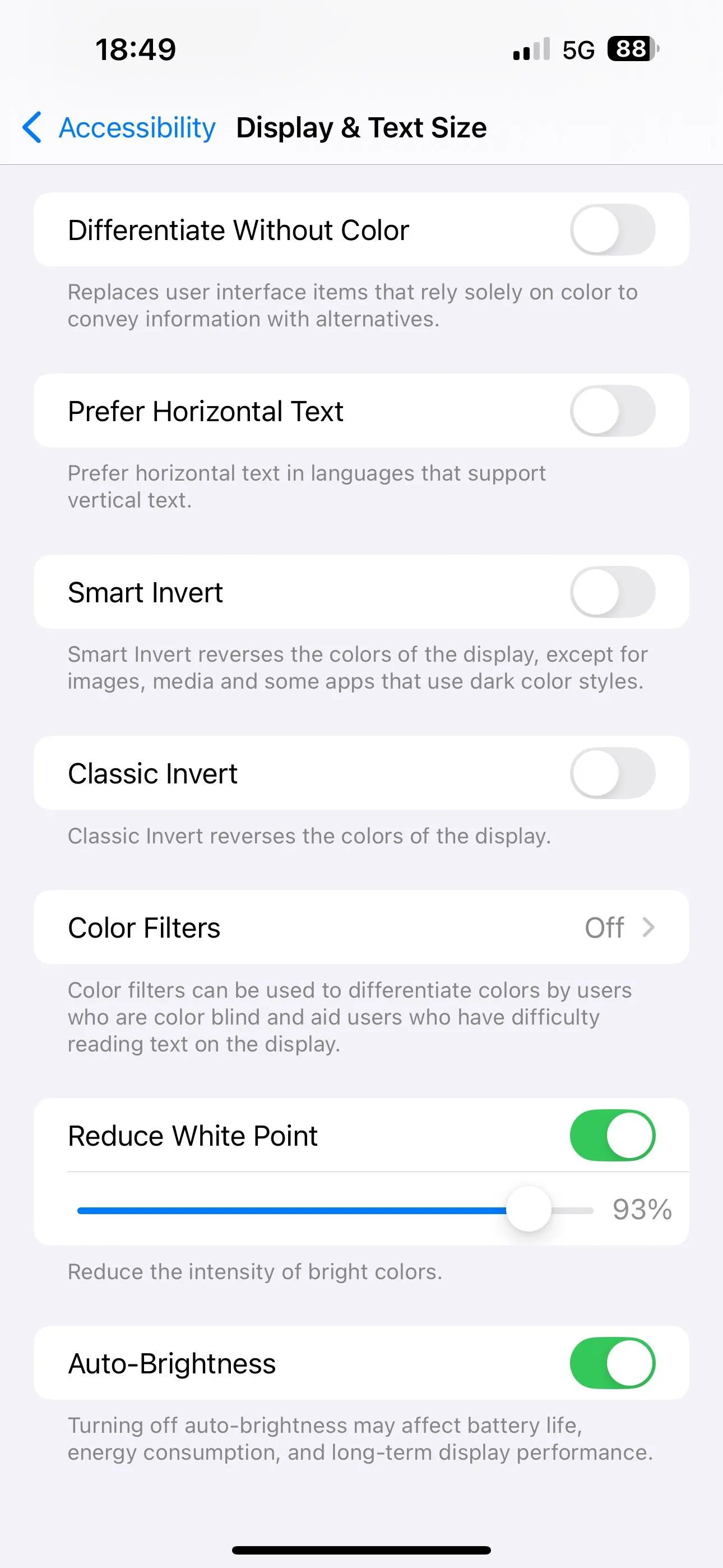 Kích hoạt tính năng Giảm Điểm trắng (Reduce White Point) và thanh trượt điều chỉnh độ mờ trên iPhone.