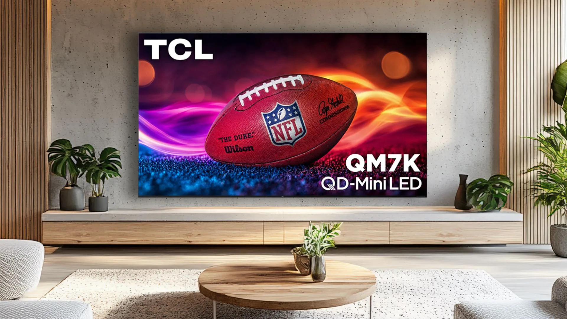 TV Mini-LED TCL QM7K kích thước lớn với hình ảnh chất lượng cao