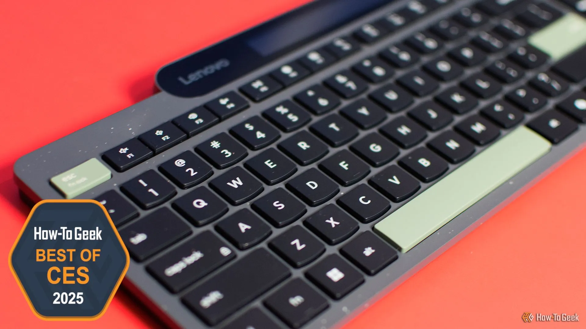 Bàn phím không dây tự sạc của Lenovo tại CES 2025