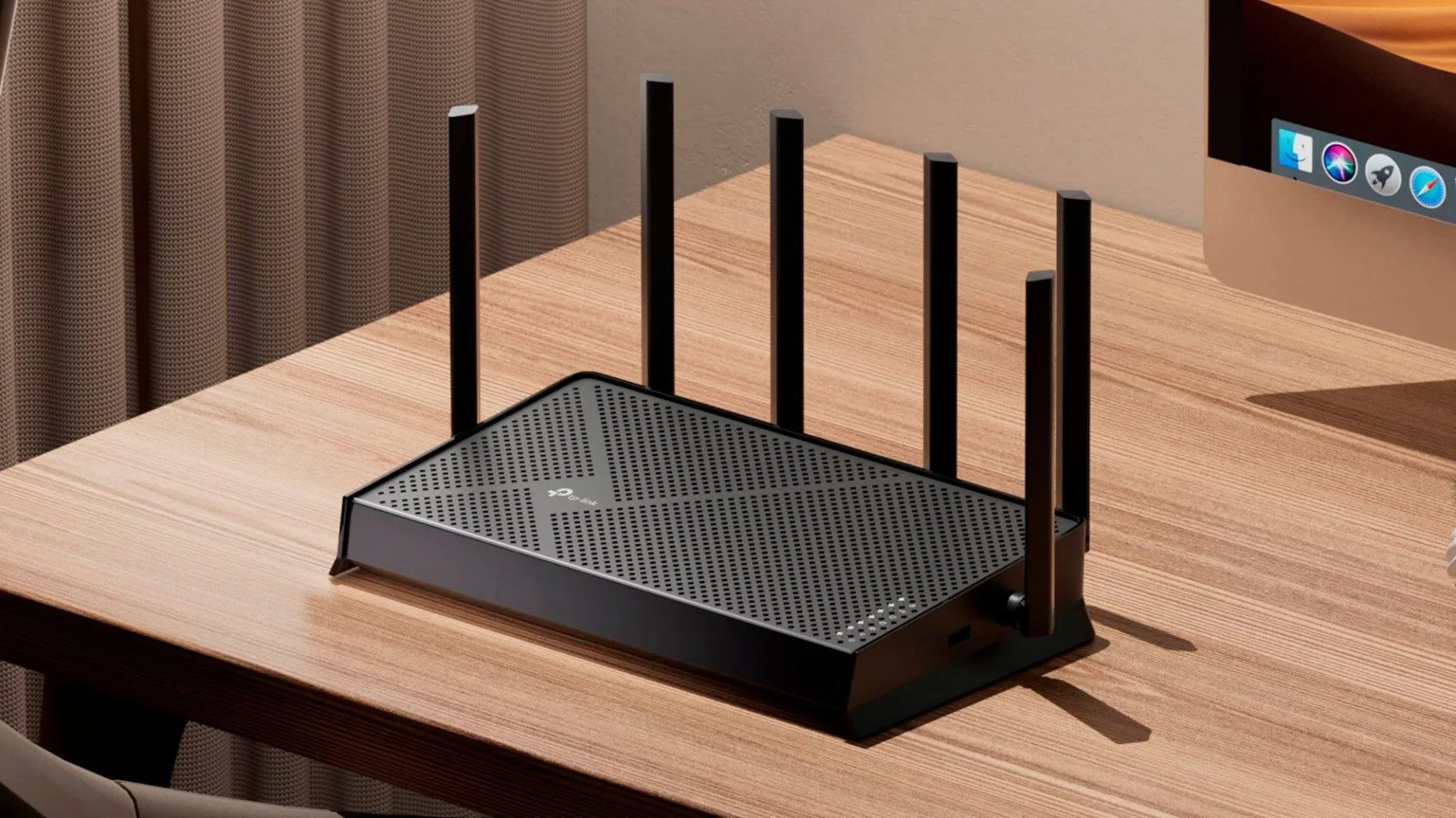 Bộ định tuyến TP-Link Archer BE9700 Wi-Fi 7 Tri-Band trên bàn