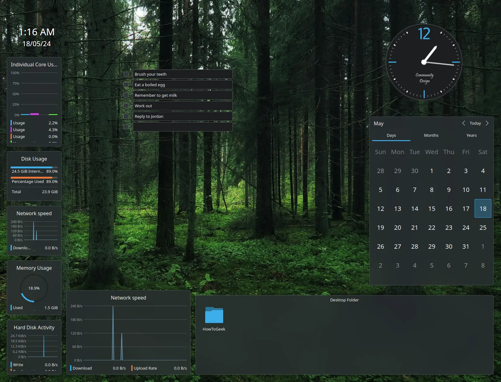 Các widget trên màn hình desktop của Kubuntu 23.10 hiển thị thông tin tiện lợi