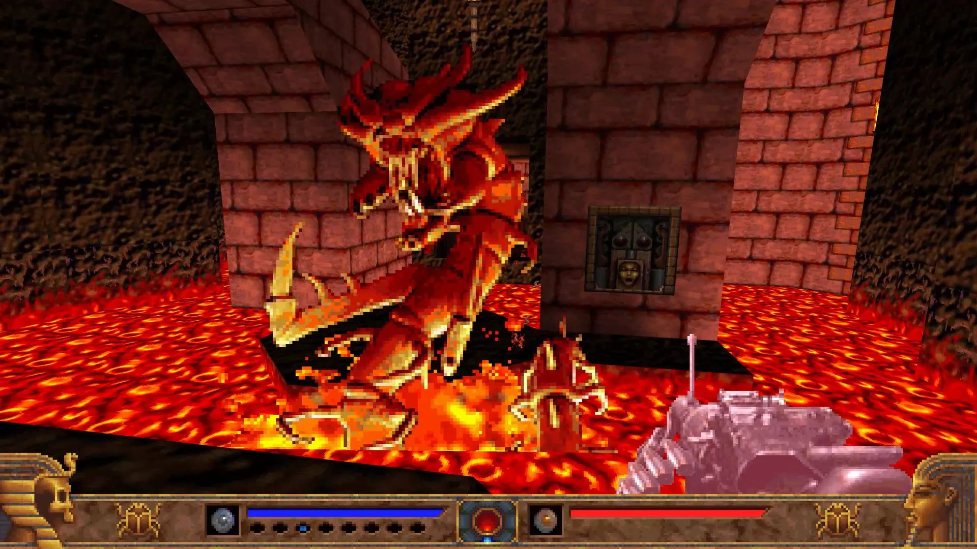 Cảnh chiến đấu trong game Powerslave Exhumed, bối cảnh Ai Cập cổ đại với yếu tố khoa học viễn tưởng.