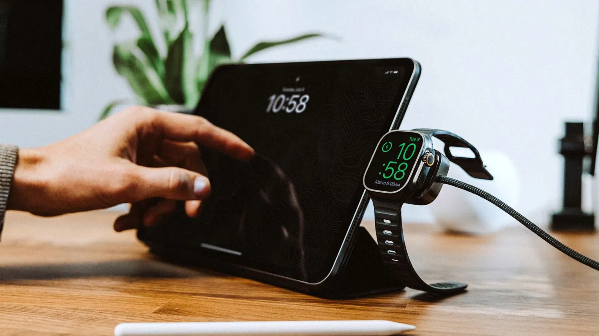Cáp sạc Nomad Universal Cable cho Apple Watch và thiết bị USB-C