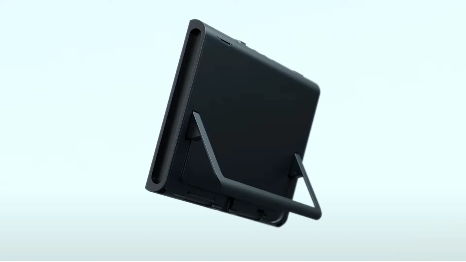 Chân đế chữ U được cải tiến của Nintendo Switch 2, cho phép điều chỉnh nhiều góc độ hơn