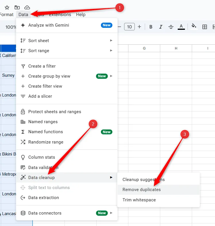 Chọn &quot;Xóa trùng lặp&quot; (Remove Duplicates) từ tab &quot;Dữ liệu&quot; (Data) trong Google Trang tính để loại bỏ các hàng trống