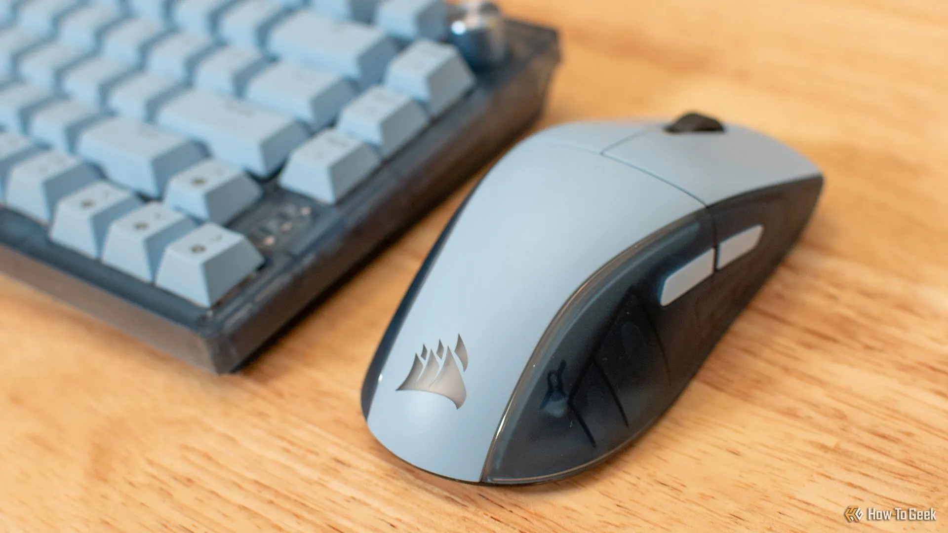 Chuột Corsair M75 Wireless kết hợp với bàn phím gaming Corsair K65 Plus