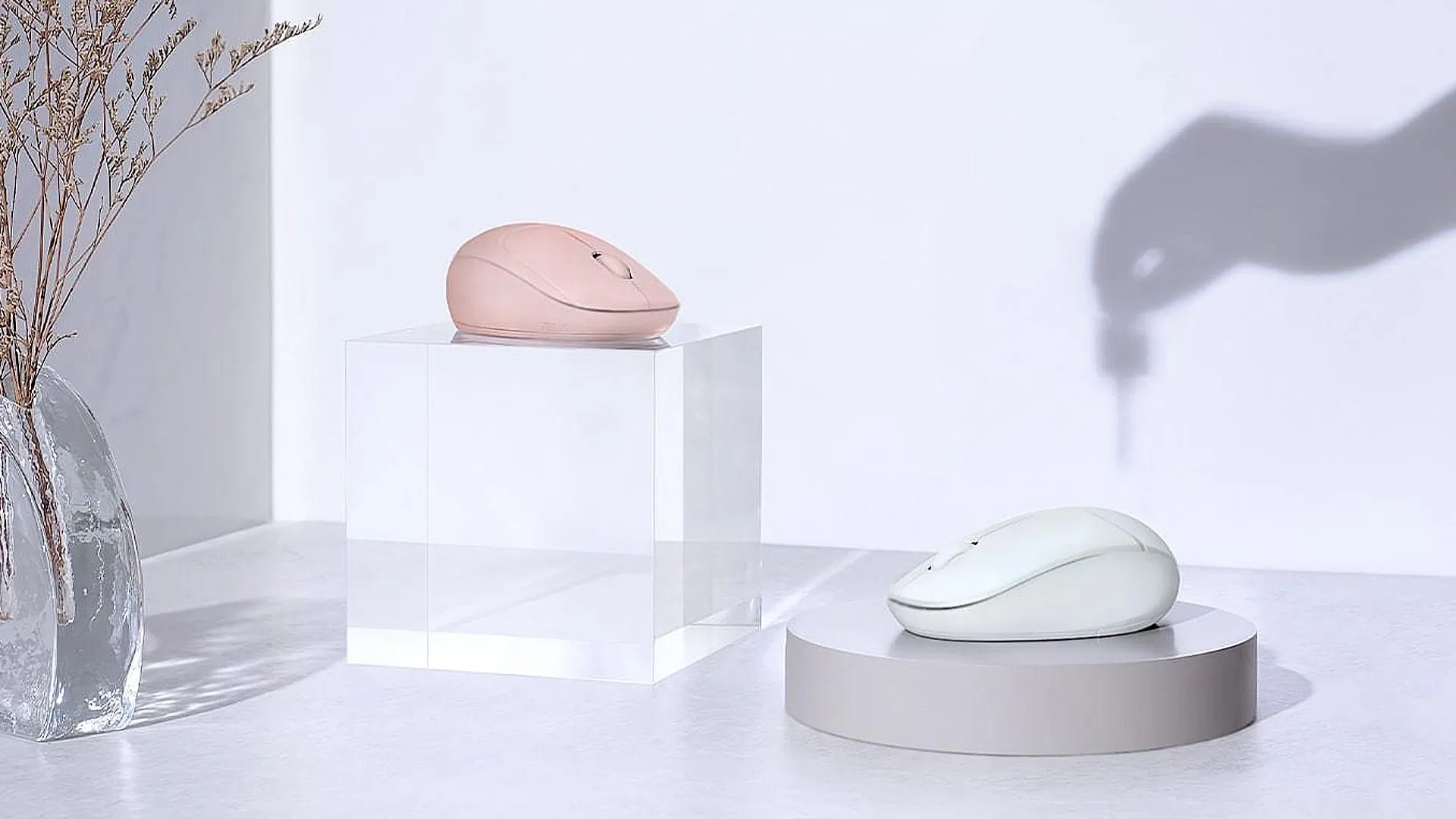 Chuột máy tính ASUS Fragrance Mouse MD101 tích hợp tính năng khuếch tán tinh dầu, một sản phẩm độc đáo