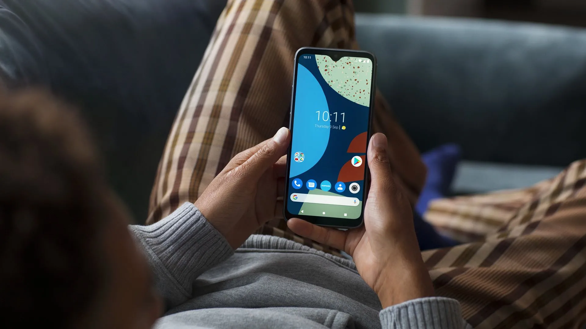 Điện thoại Fairphone 4 với thiết kế thân thiện môi trường