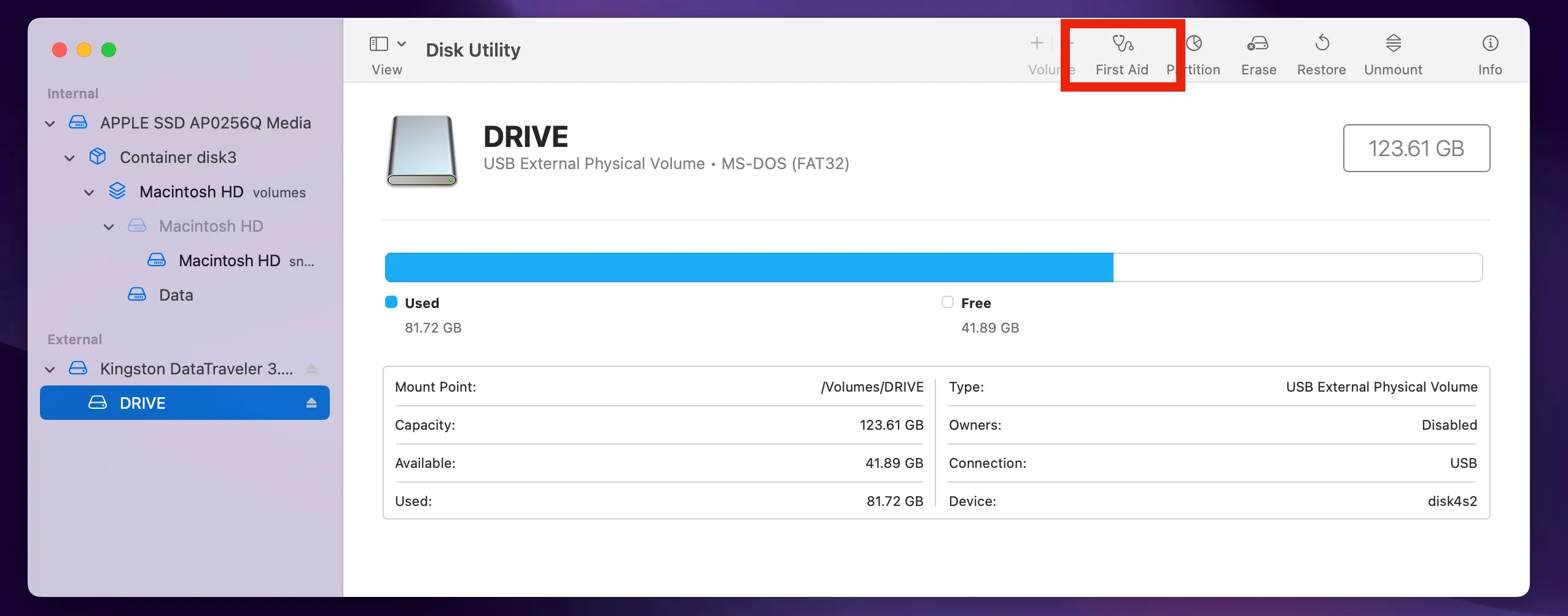 Giao diện Disk Utility trên macOS, chọn &quot;Chạy Sơ cứu&quot; (First Aid) để kiểm tra và sửa lỗi ổ đĩa
