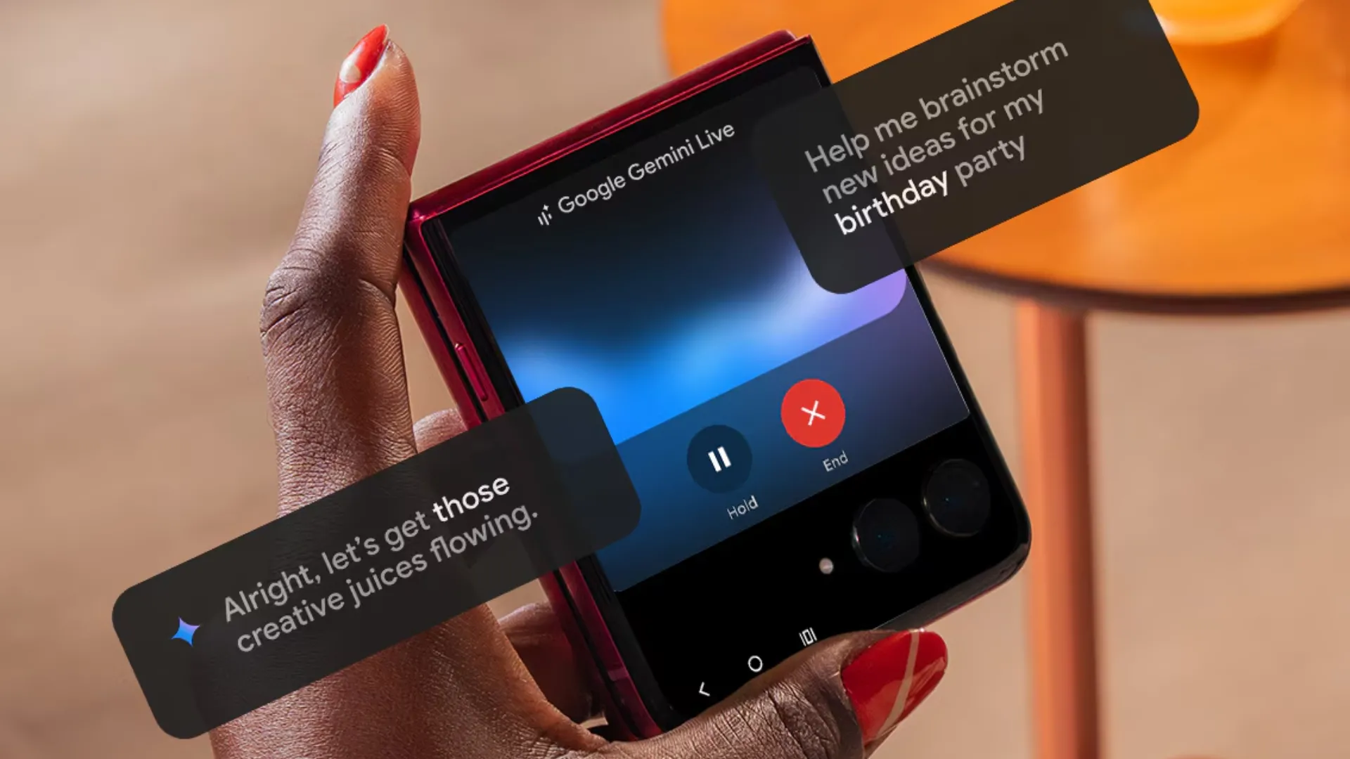 Giao diện Google Gemini Live trên màn hình phụ của Moto Razr 60 Ultra, thể hiện khả năng AI.