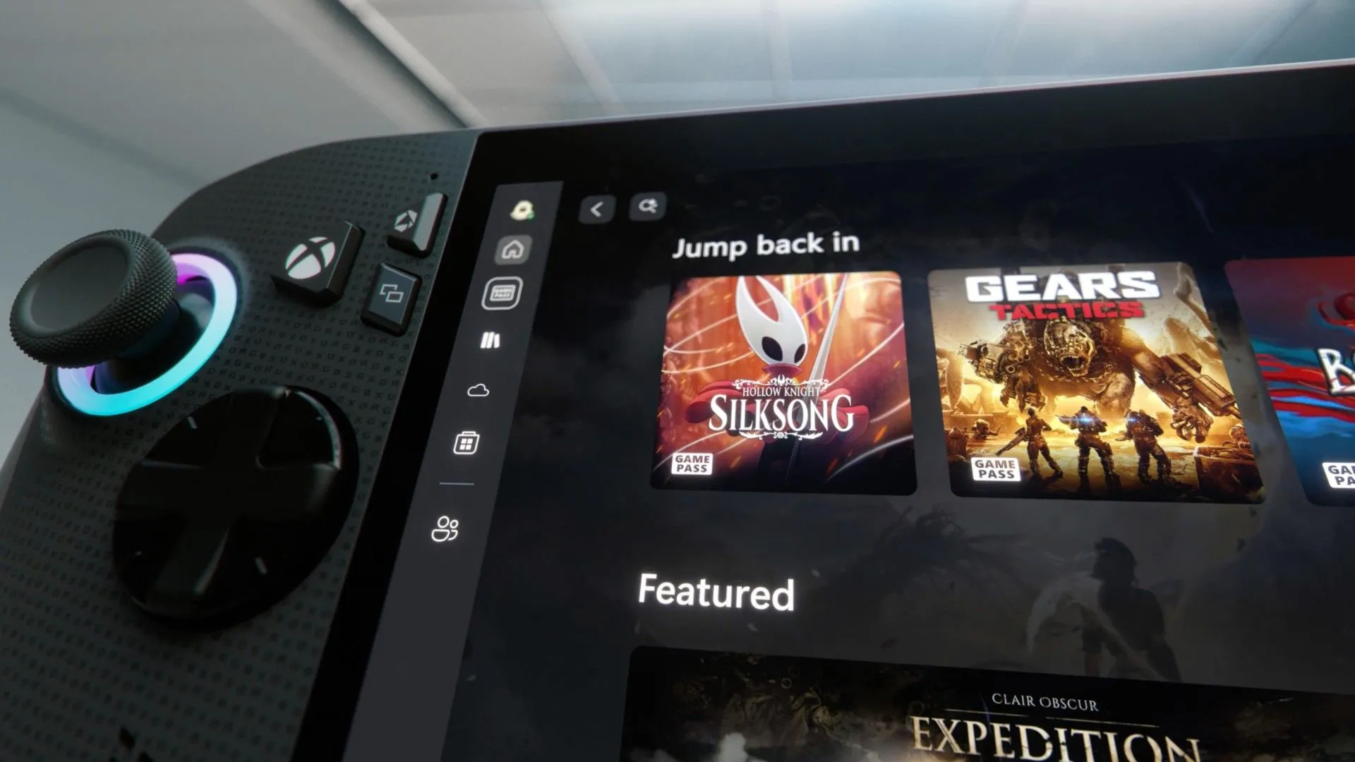 Giao diện Xbox App Dashboard trên thiết bị ROG Xbox Ally X.