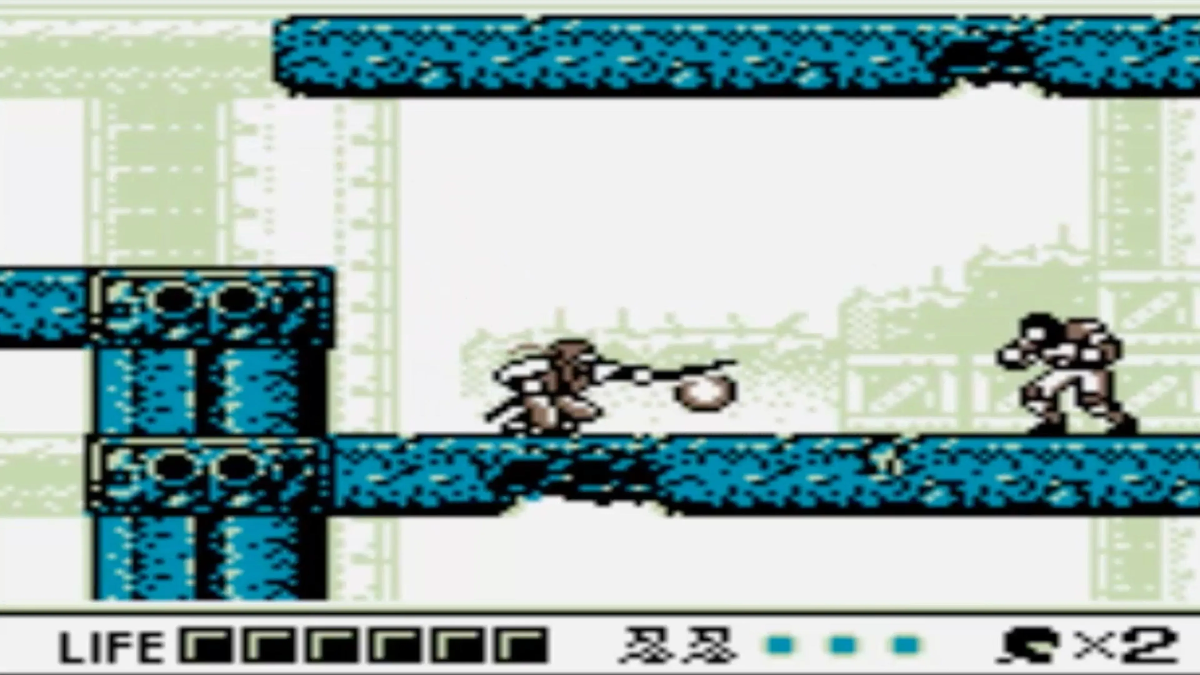 Màn hình gameplay của Ninja Gaiden Shadow trên Game Boy với nhân vật chính thực hiện đòn tấn công