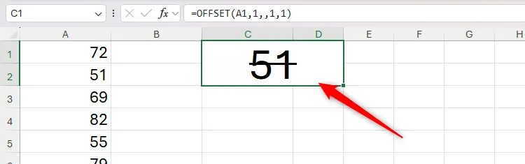 Một ô chứa giá trị cũ trong Excel đã được định dạng gạch ngang tạm thời.
