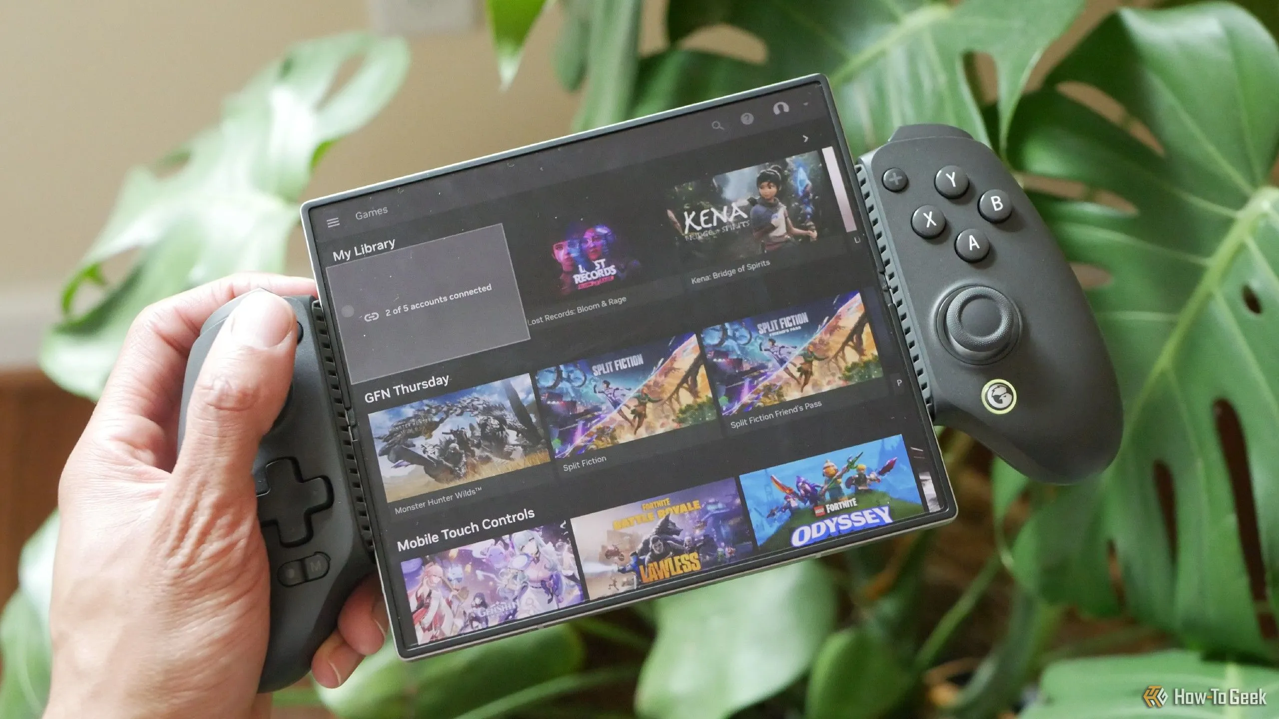 Trải nghiệm NVIDIA GeForce NOW trên điện thoại Samsung Galaxy Z Fold 6 cùng tay cầm GameSir G8+