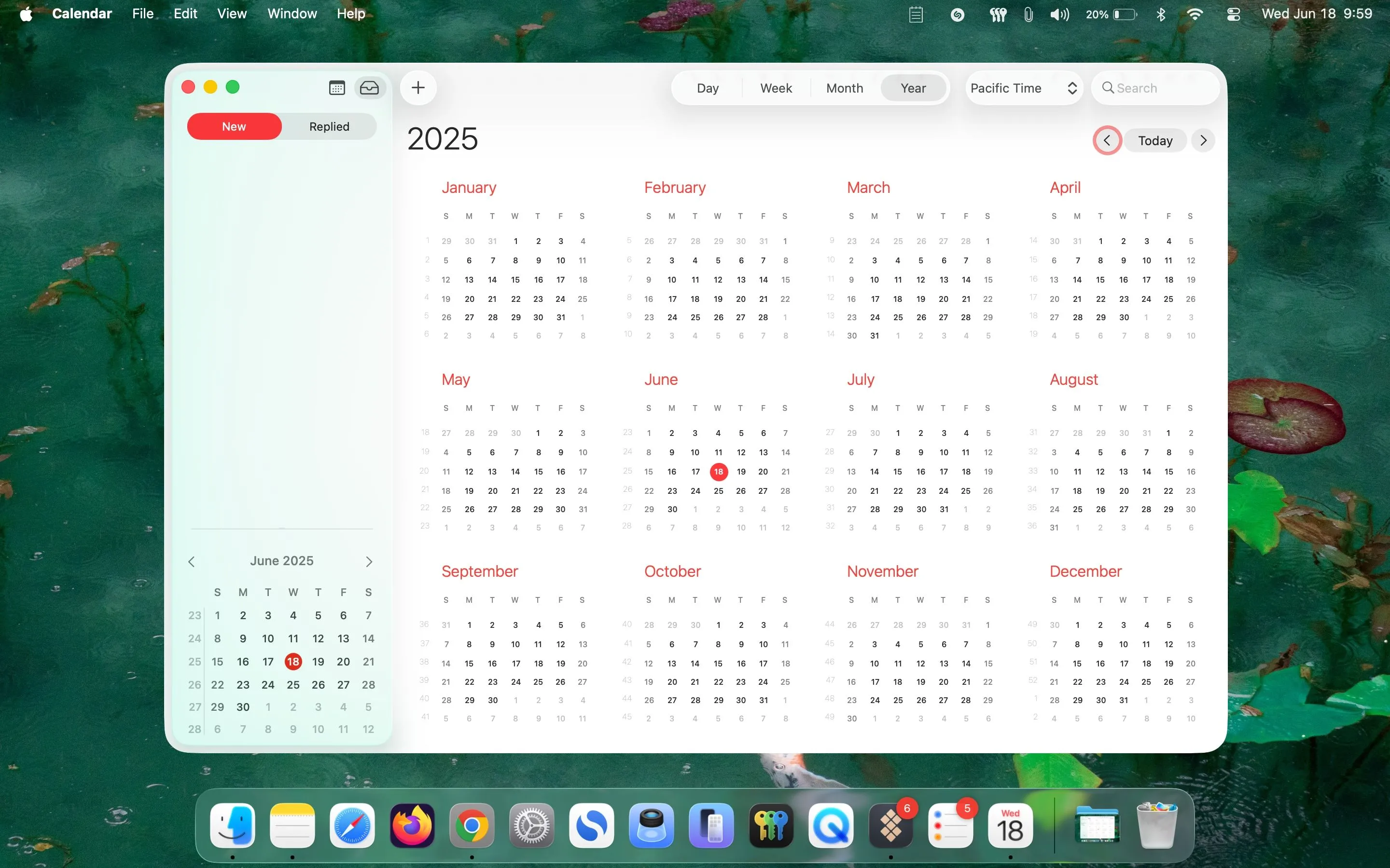 Ứng dụng Lịch trên macOS Tahoe hiển thị chế độ xem theo năm.