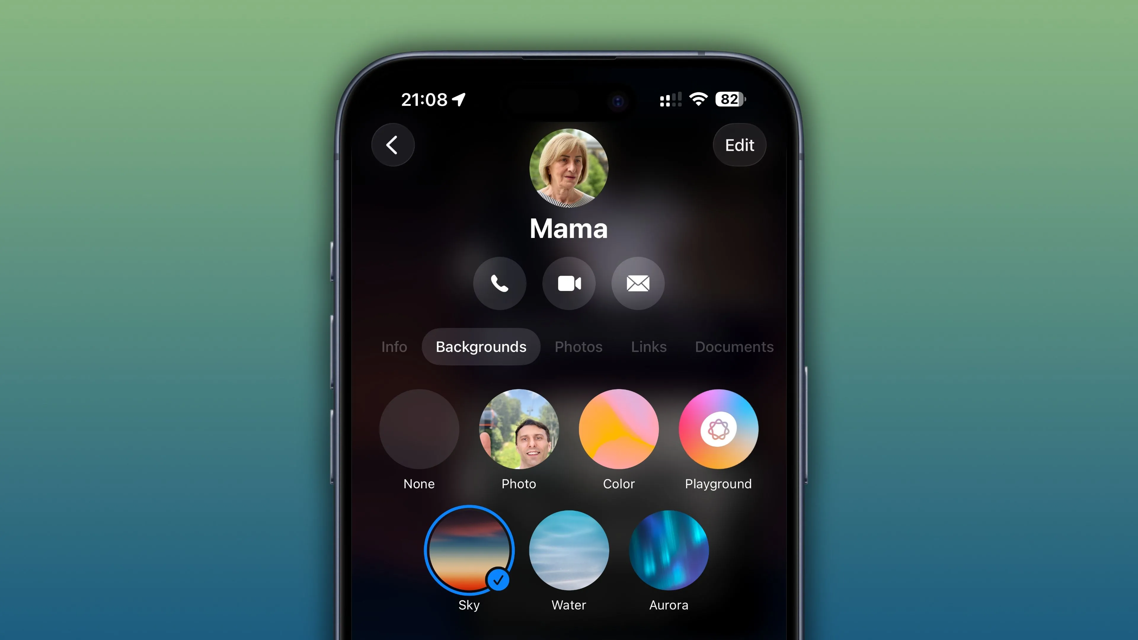 Ứng dụng Tin nhắn trên iPhone hiển thị các tùy chọn hình nền trò chuyện mới trong iOS 26.