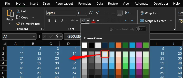 Ví dụ ô màu xanh lam nhạt chuyển thành xanh lam đậm trong chế độ tối của Excel, minh họa cơ chế đảo ngược màu sắc.