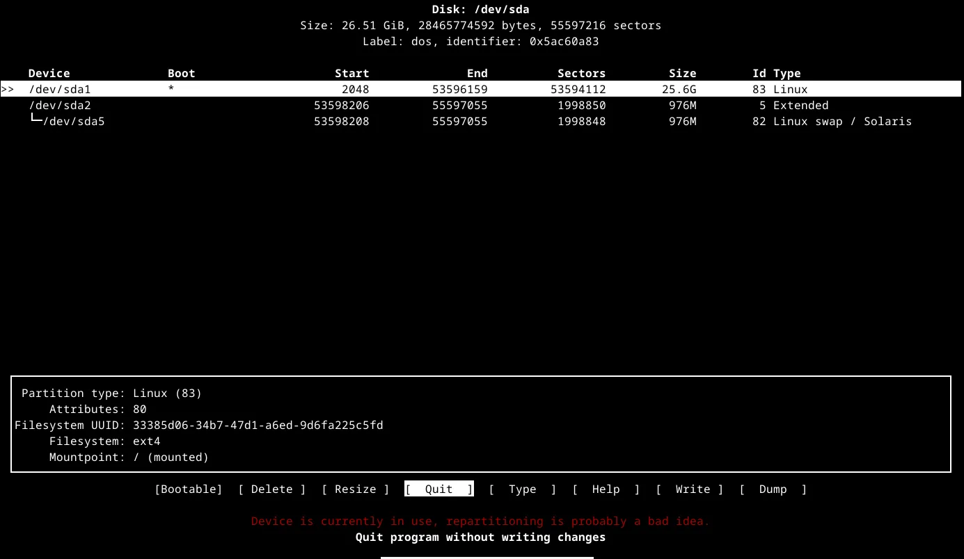 Giao diện cfdisk trong terminal Linux, hiển thị các tùy chọn quản lý phân vùng ổ đĩa.