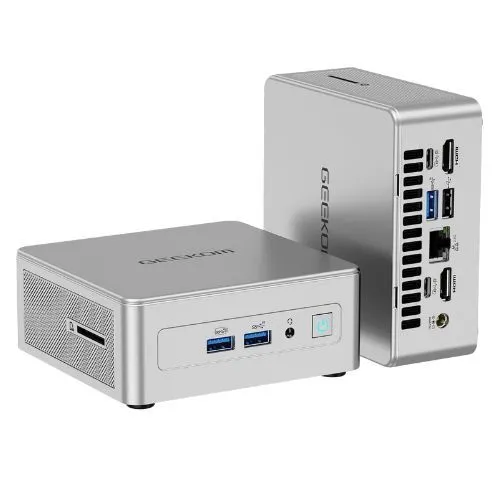 Mini PC GEEKOM AE7 được trưng bày, nổi bật với thiết kế nhỏ gọn và thông số kỹ thuật ấn tượng