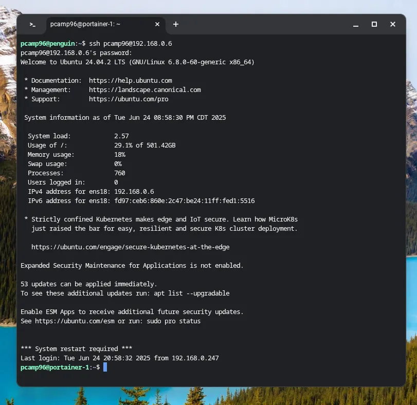 Thực hiện lệnh SSH vào máy chủ từ terminal Linux trên ChromeOS, minh họa khả năng quản trị hệ thống.