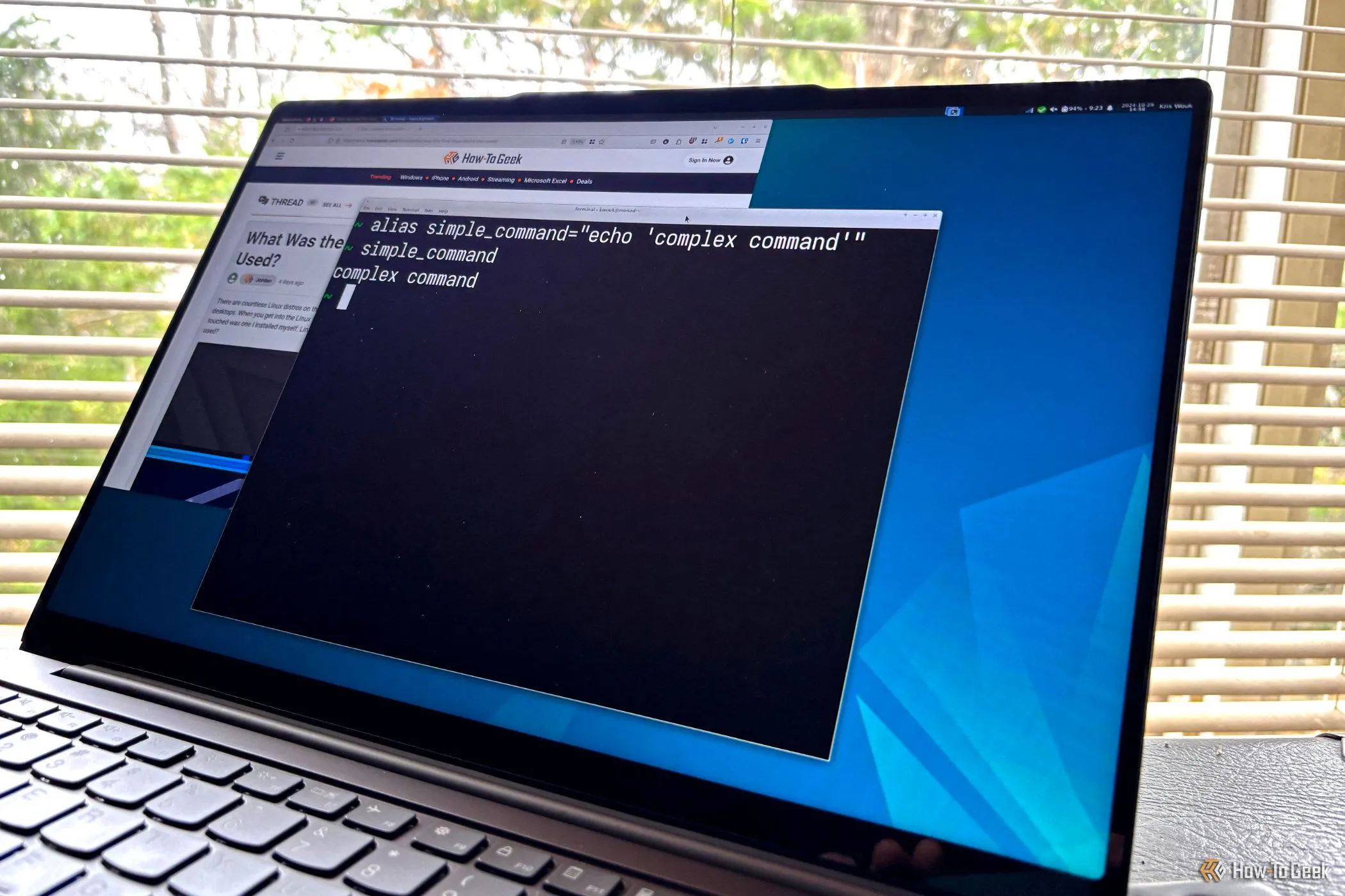 Ví dụ về cách thiết lập alias và script trên Terminal Linux, giúp tự động hóa các tác vụ hoặc hiển thị thông tin giải trí như lệnh 'fortune'.